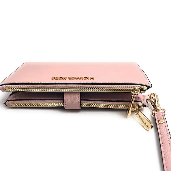 NWT Super Cute Michael Kors Double Zip Wristlet - Picture 2 of 6